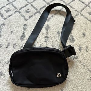 Lululemon Black Everywhere Belt Bag